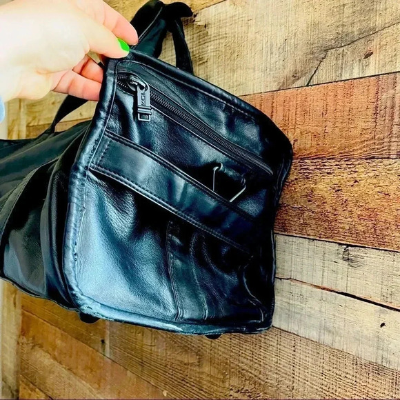 Tumi VTE Leather Carryall Overnight/Weekender/Duffle Bag W Locks - Picture 4 of 10